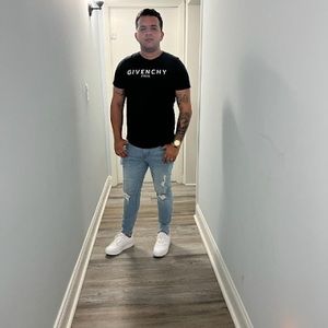 Meet your Posher, Henry